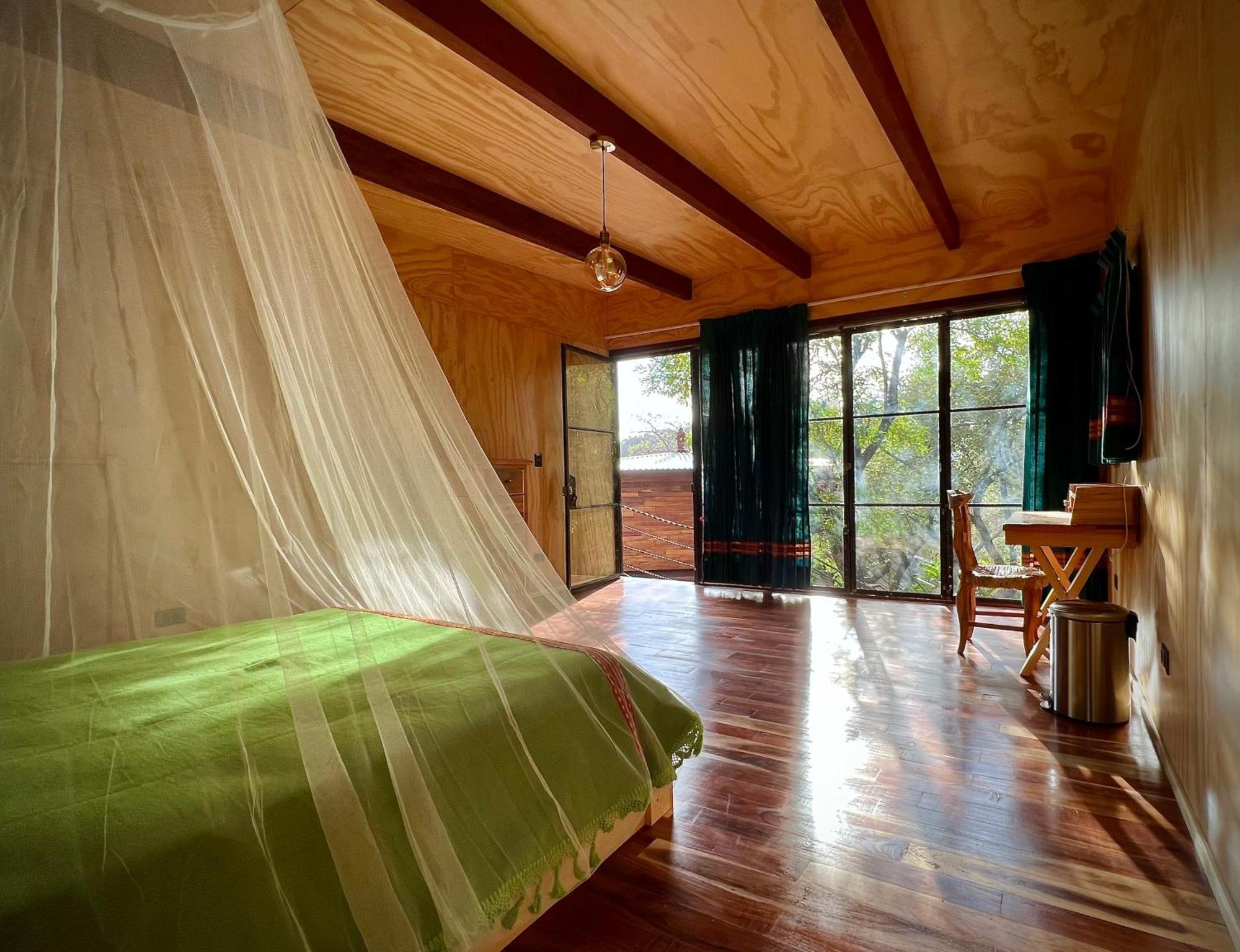 Santuario Ave Fenix-Cabanas Tepoztlan Bilik gambar