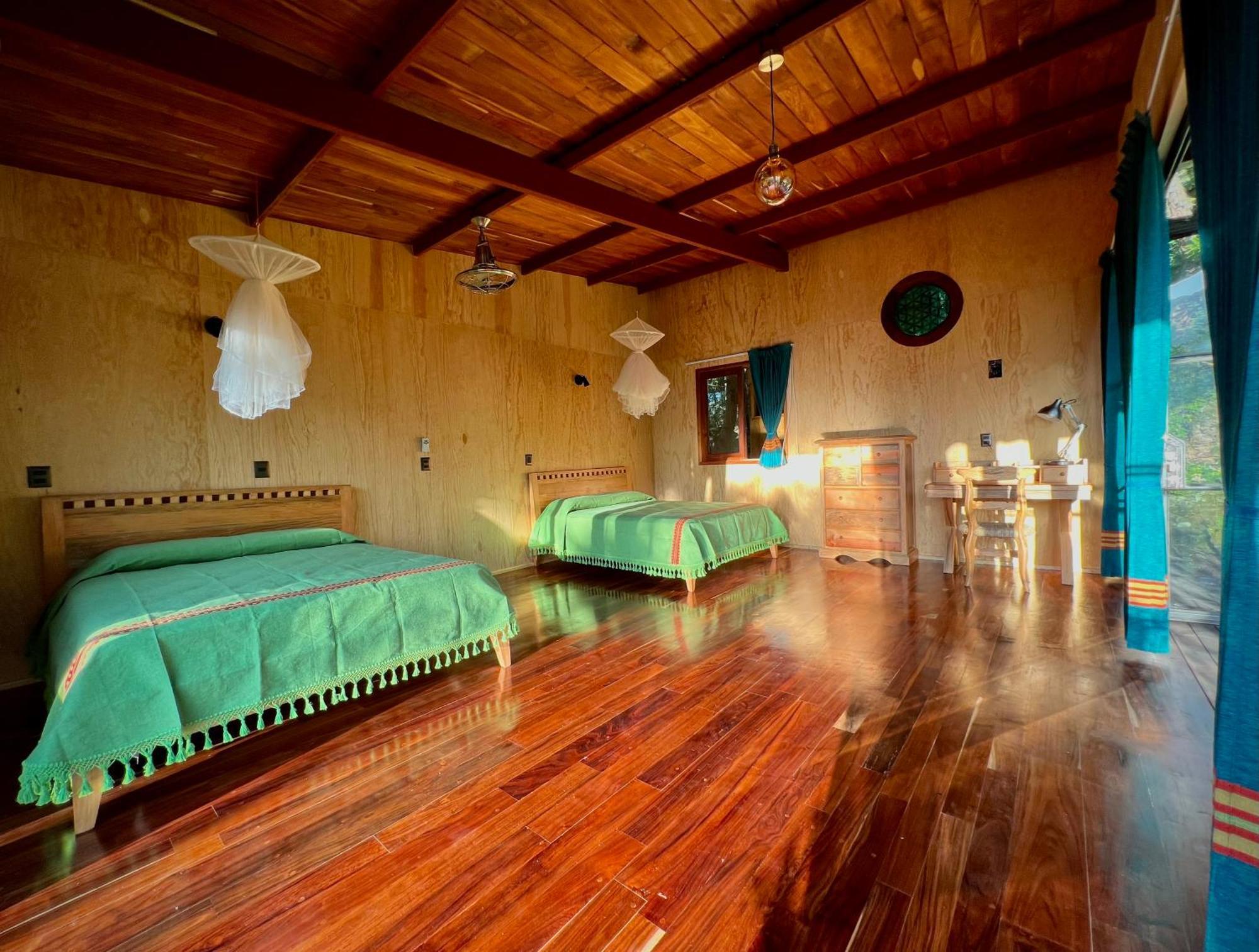 Santuario Ave Fenix-Cabanas Tepoztlan Bilik gambar